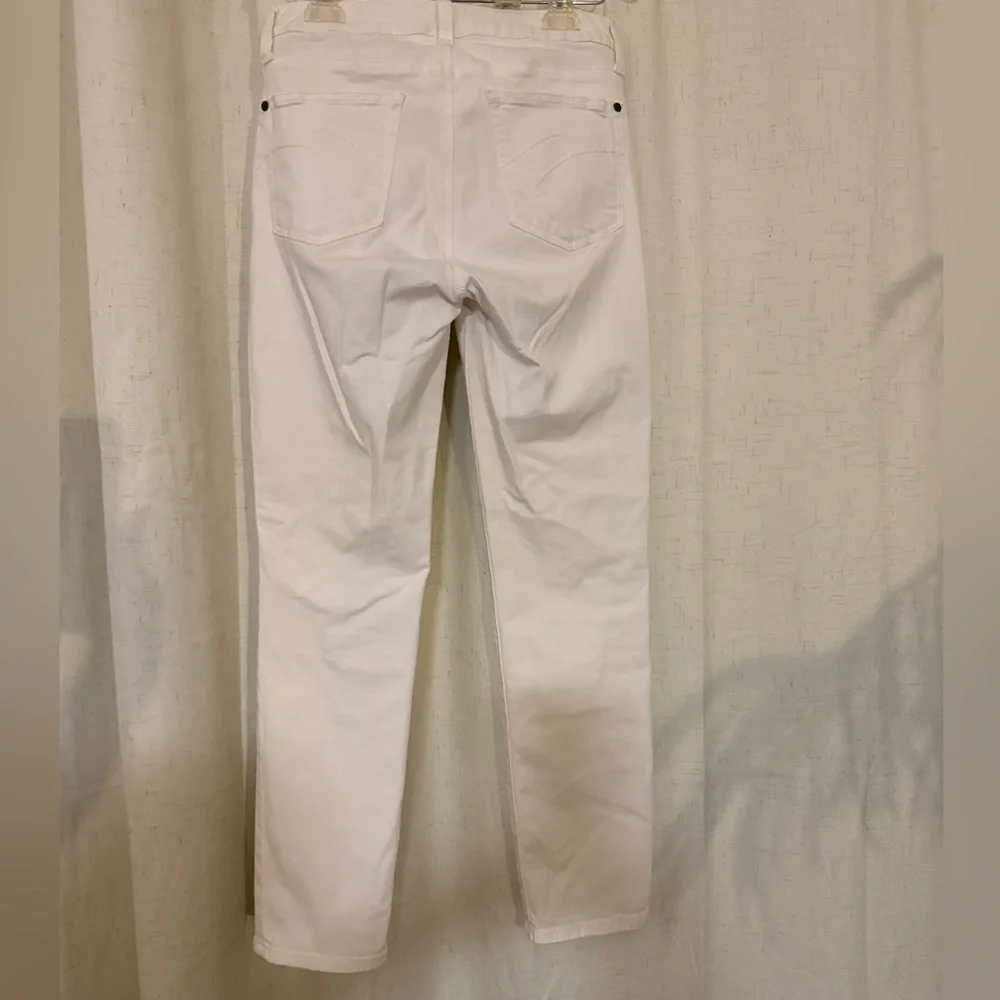 Miracle Body Jeans - Picture 2 of 9